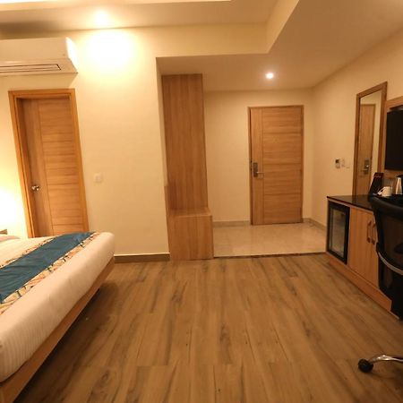 Elora Lords Eco Inn , Лакхнау Екстер'єр фото